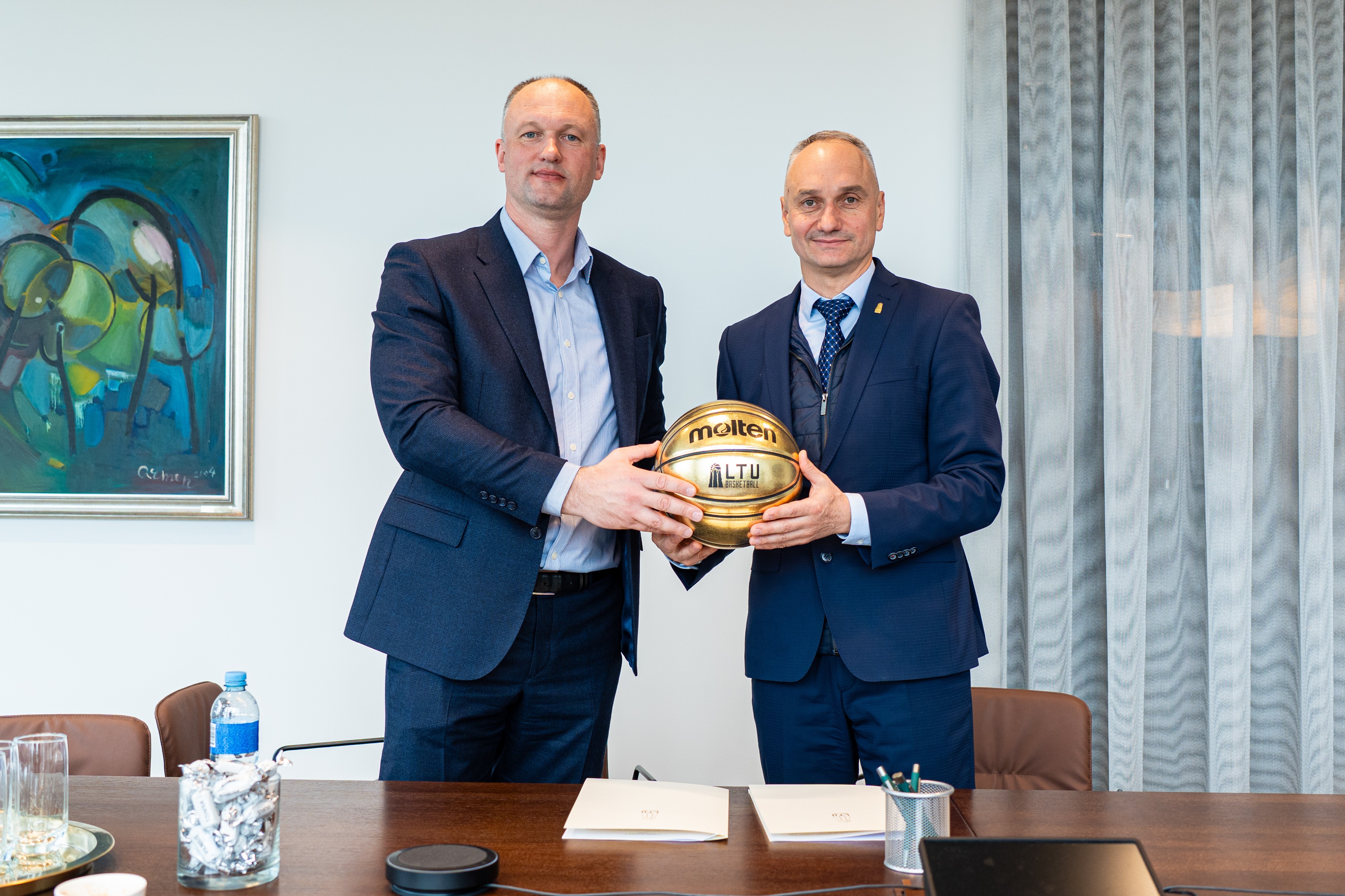 Iliustracija urbo-bankas-pratese-pries-metus-pradeta-partneryste-su-lietuvos-krepsinio-federacija