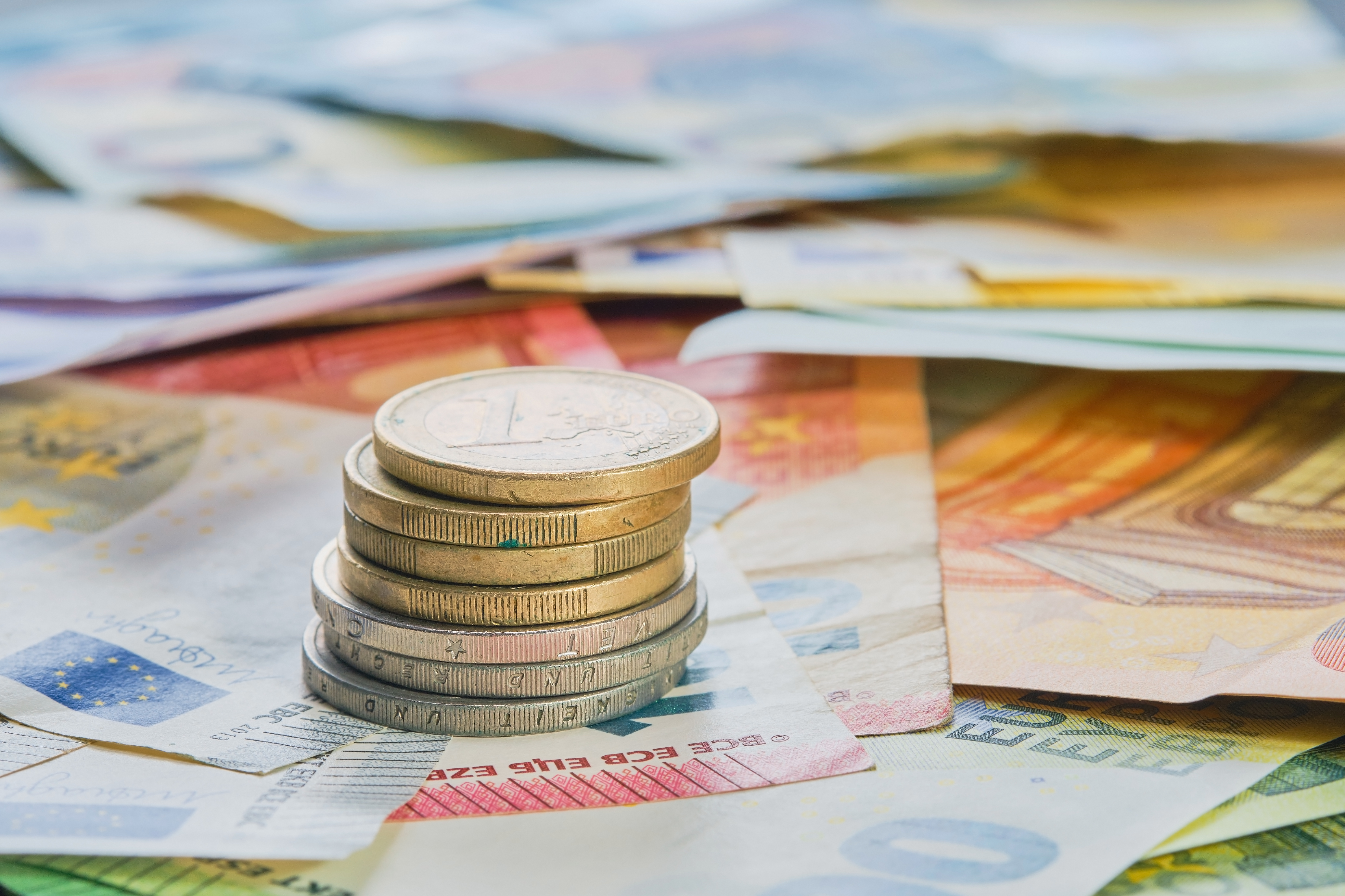Iliustracija atsiimtus-pensiju-pinigus-lietuviai-planuoja-investuoti-i-busta-ar-indeli-apklausa